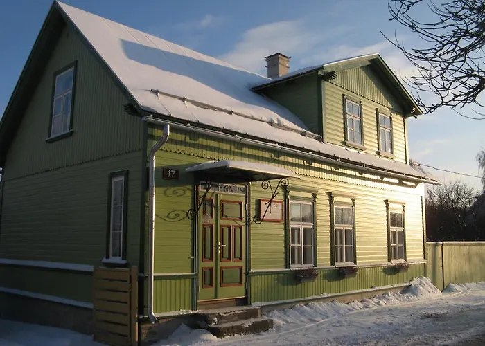 Tiiker Проживание в семье *